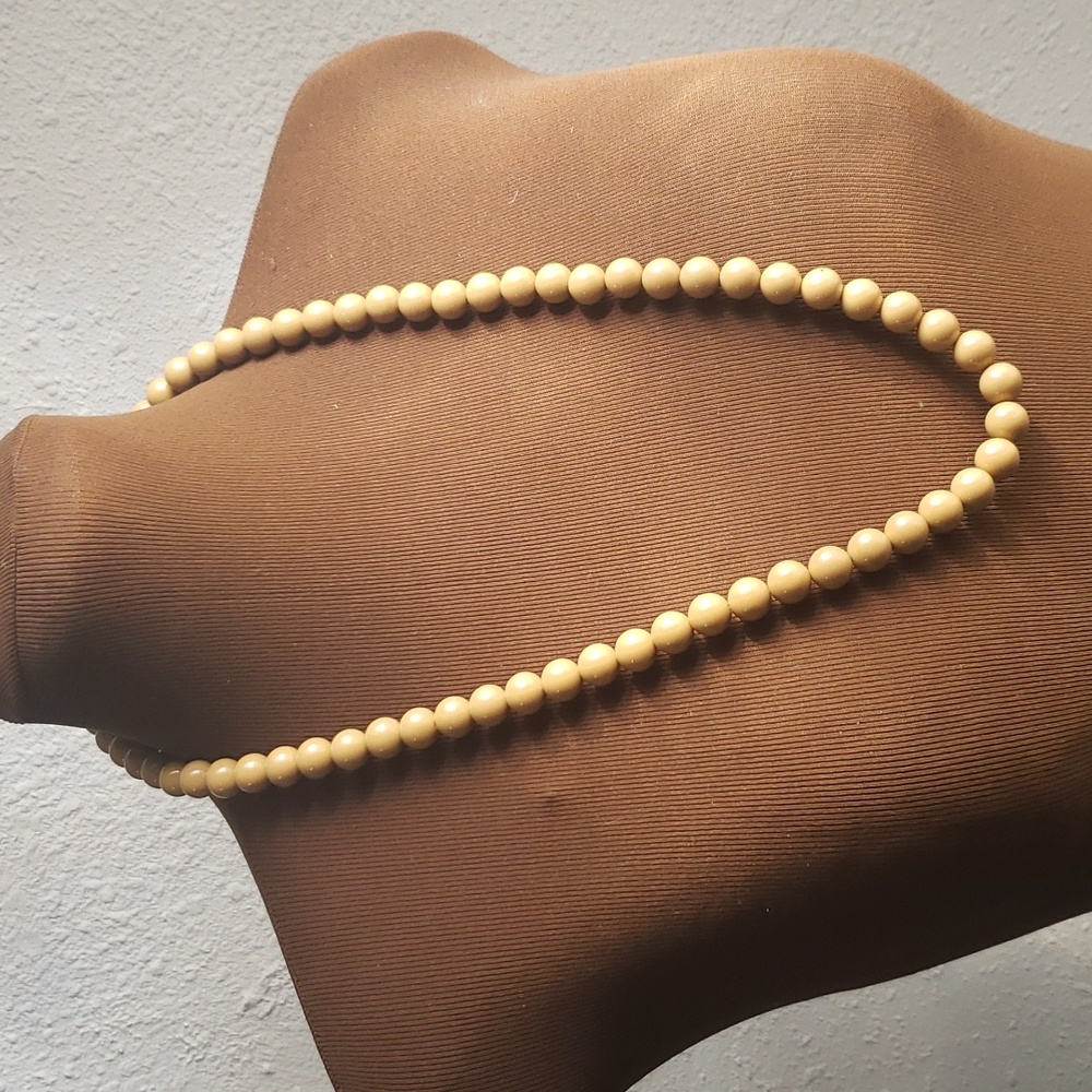 FASHION NECKLACE